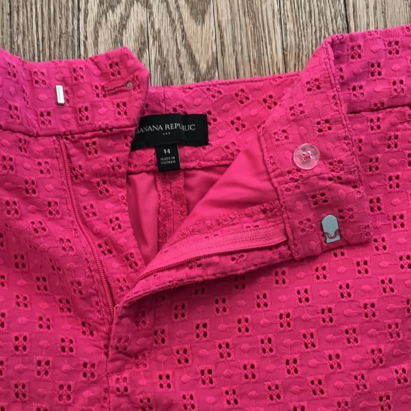 Banana Republic Shorts - Picture 3 of 5